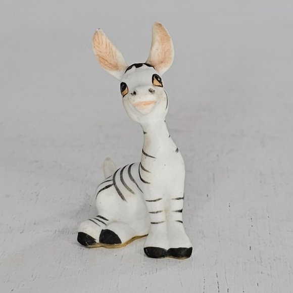 Freeman McFarlin George Good Zebra Sitting Miniature Figurine - Picture 8 of 11